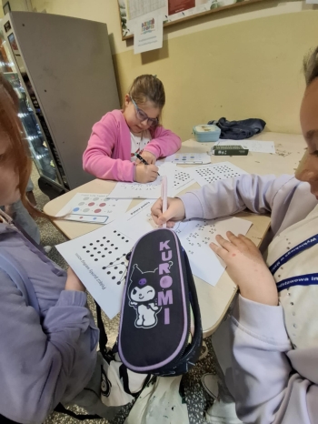 4cfe6893-5268-42b8-b8dd-d77f16d3a953