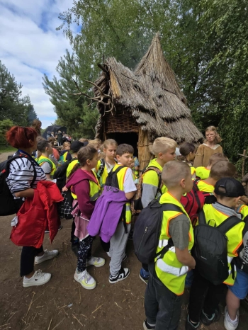 7e42b299-2001-4877-8998-cf1c24b78b49