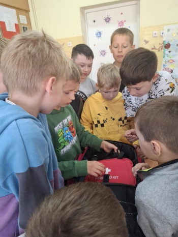 0040918e-aa93-4998-9d7d-3dbde3aec6ad