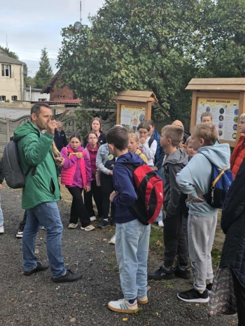 72737f48-f184-4824-b414-0fdf723203c1 (1)