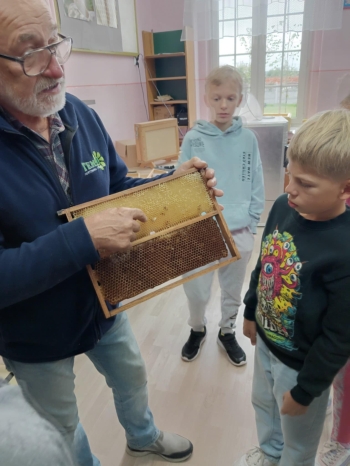 c5cb2d1a-b005-404e-a3b1-d99a02c4f6f1