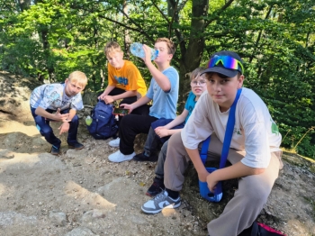 70929826-8042-4852-9cea-52054093e35f