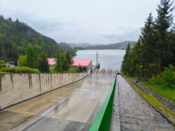 b57dcad5-1ca6-4245-89e2-ab870fcab696