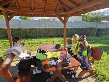 0558dfff-2ab3-4d35-8701-aa8e98f17da3