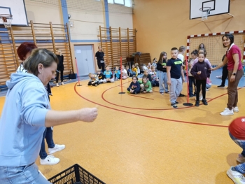 7b96c007-68a7-454f-83a3-6d569de2e7b6