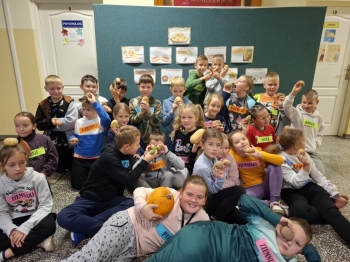 9de767ea-42d7-4509-a914-d890110acb8e