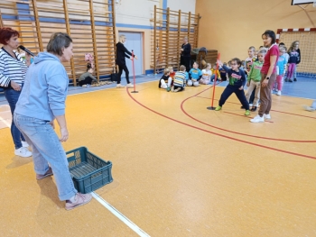 323c900f-cdb2-46ad-a384-662ce85018cf