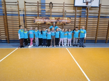 a2806df8-2a04-4627-8466-9cb0c3323703