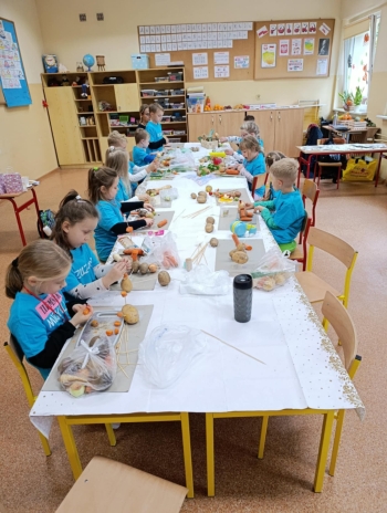 ab197f44-cd4d-4680-b7a7-2527d1bdf640