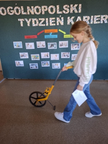 325c9aea-4bad-4a19-a2a7-e30a0588ca69