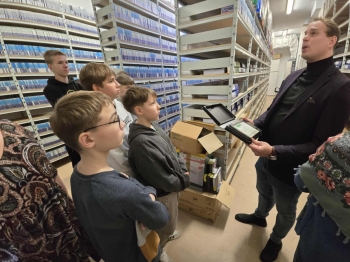 33d2bf7a-125d-4f4b-82ca-af9b266a2db1