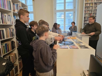 ca6ae462-da76-41c1-8c87-22482c3d21e5