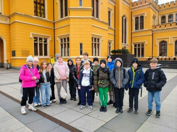 6b3210f9-e78c-4622-849f-7edb995fae66