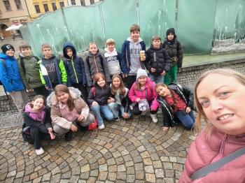 19f7ac3c-f279-41a2-8a2e-ad972069e665