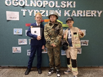 a03c950b-11d5-4664-bfdb-fc288c75f9d5