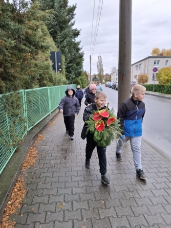 965888d6-c810-401a-bec5-c13f6f21653c