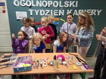 644986cd-3eb4-4bf3-9b9b-a41691f6237c