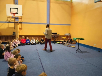 452abcb4-aa64-4a3e-8c7e-7ea38ec1310d