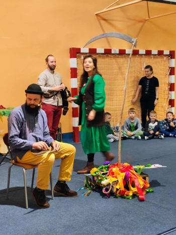 62049343-7e25-417c-9dfe-0023573ce747