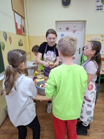 0f0b83e4-09a1-46ee-baf3-baa72ce449ce