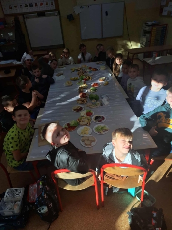 3ece6485-9e09-4144-98f1-72a7c426e168