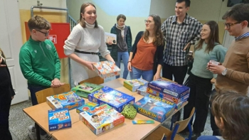 1b37d8d2-643f-4756-b292-f1d07d0d9080