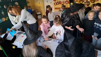 657d21f5-451b-42b4-99d2-46ba354107d4