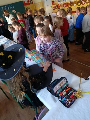 c2d78fa8-2902-45be-808c-3ed86370e629