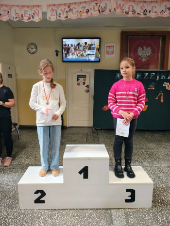 00ee593d-63d9-4182-b216-6e033e89a918