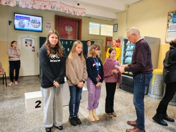 74036521-60d0-44bd-bf8c-dfa03b101685