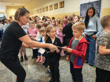 d87d3998-5dbe-44e1-8b05-35e24a229b19