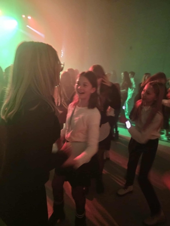 8f8ad602-364c-4363-ac56-7d199a97c964