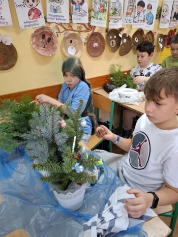 5a99e042-e908-4a24-bec4-bb8b24eeb5a1