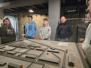 6745f402-62a1-4e60-a2ea-49c544475543