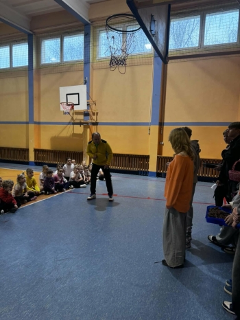 0facda23-c00d-42e0-ad80-d7894ea52160