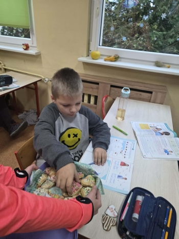 4b7106bc-49d0-4044-ab15-a24954a2afb1