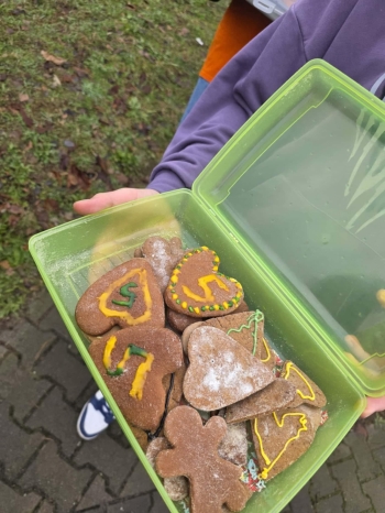 23f8d5c7-16cd-402d-9d21-be3df316e94a