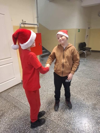 5d7234ed-3167-4b53-880a-a04b1c33f0eb