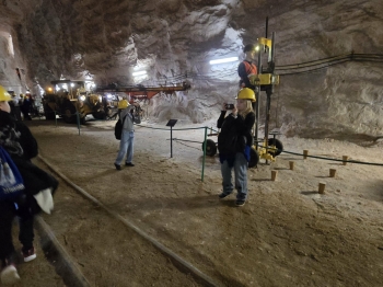 89894f7e-d622-469e-baea-1d4cbeb5d37b