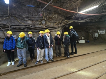 b042b92c-9d62-4c26-8889-6bcda9de0b94