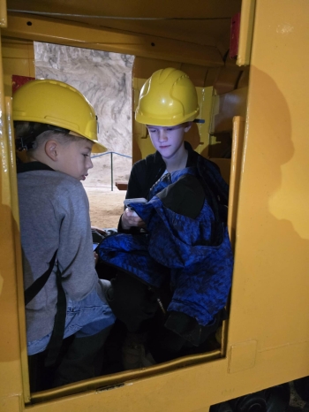 f200195e-8fa4-43bd-89e4-b6ca2cc31f4e