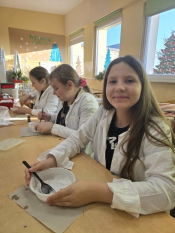 3ab65696-b1d3-4fd3-ae19-6c29f45b3f4e