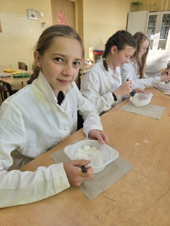 9359c899-635c-406b-ba0e-aa785fa82c43