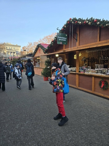 4f5f759b-a8a1-48ad-b2bd-0c8d6461ea17