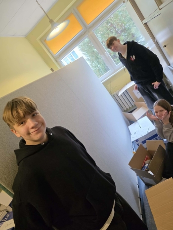 2bf988c1-0f59-45d9-91cc-78ef354f85c7