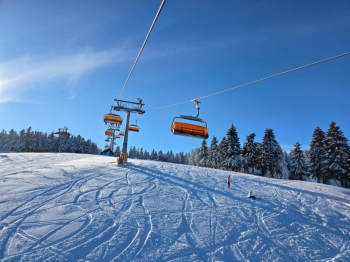 39bc5454-3e0f-48b9-a01e-7b8da770f9ac