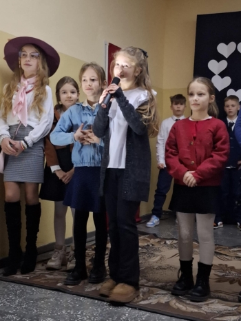 dc187bf4-a16d-4fad-87e5-c59a9dec631a