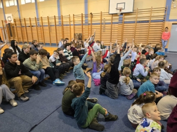 0efde369-8581-4854-99bc-a3061d3c1a17