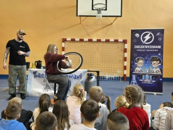 180cfa9d-85ed-4c23-ae40-9029aab1974a