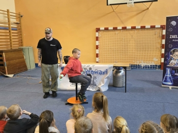 b2f64389-25b7-4452-b2c3-60aca31818ac